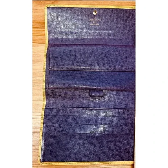 Louis Vuitton Epi Long Wallet International Yellow Purple Interior Pre-owned - Picture 11 of 15